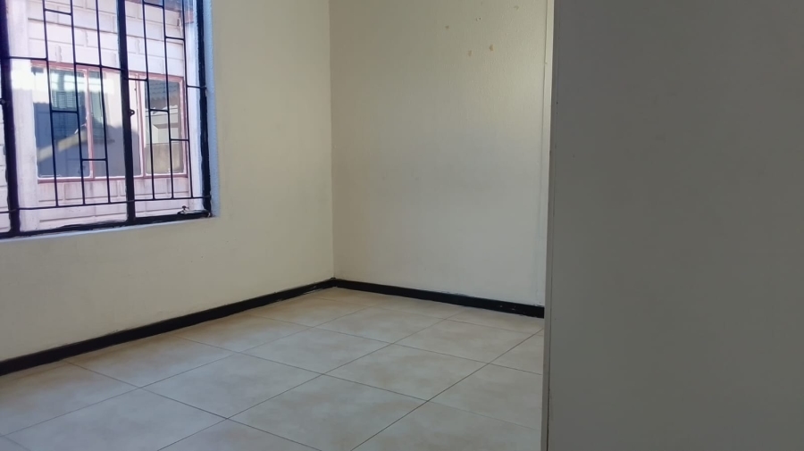 To Let 2 Bedroom Property for Rent in Tlhabane West North West